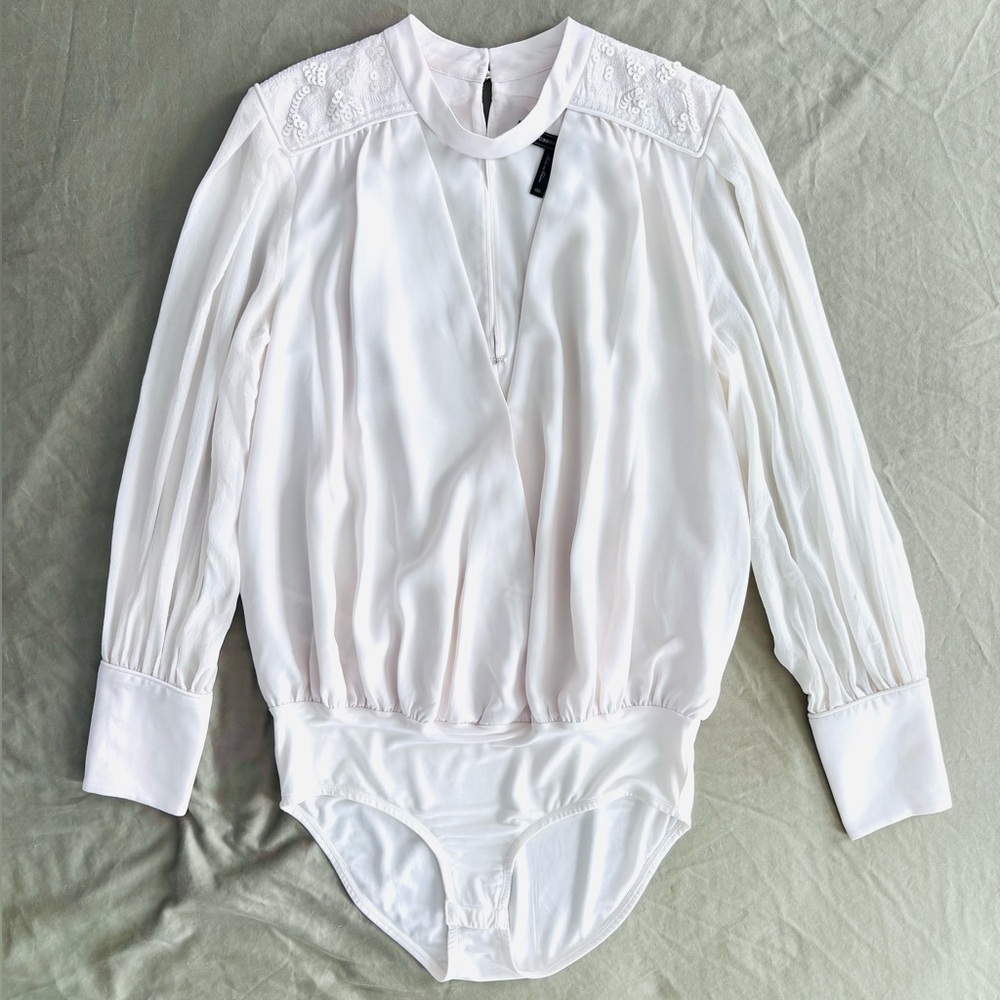 BCBGMAXAZRIA Monochrome Flowy Ivory Bodysuit, Sequins and Embroidery, Size 6